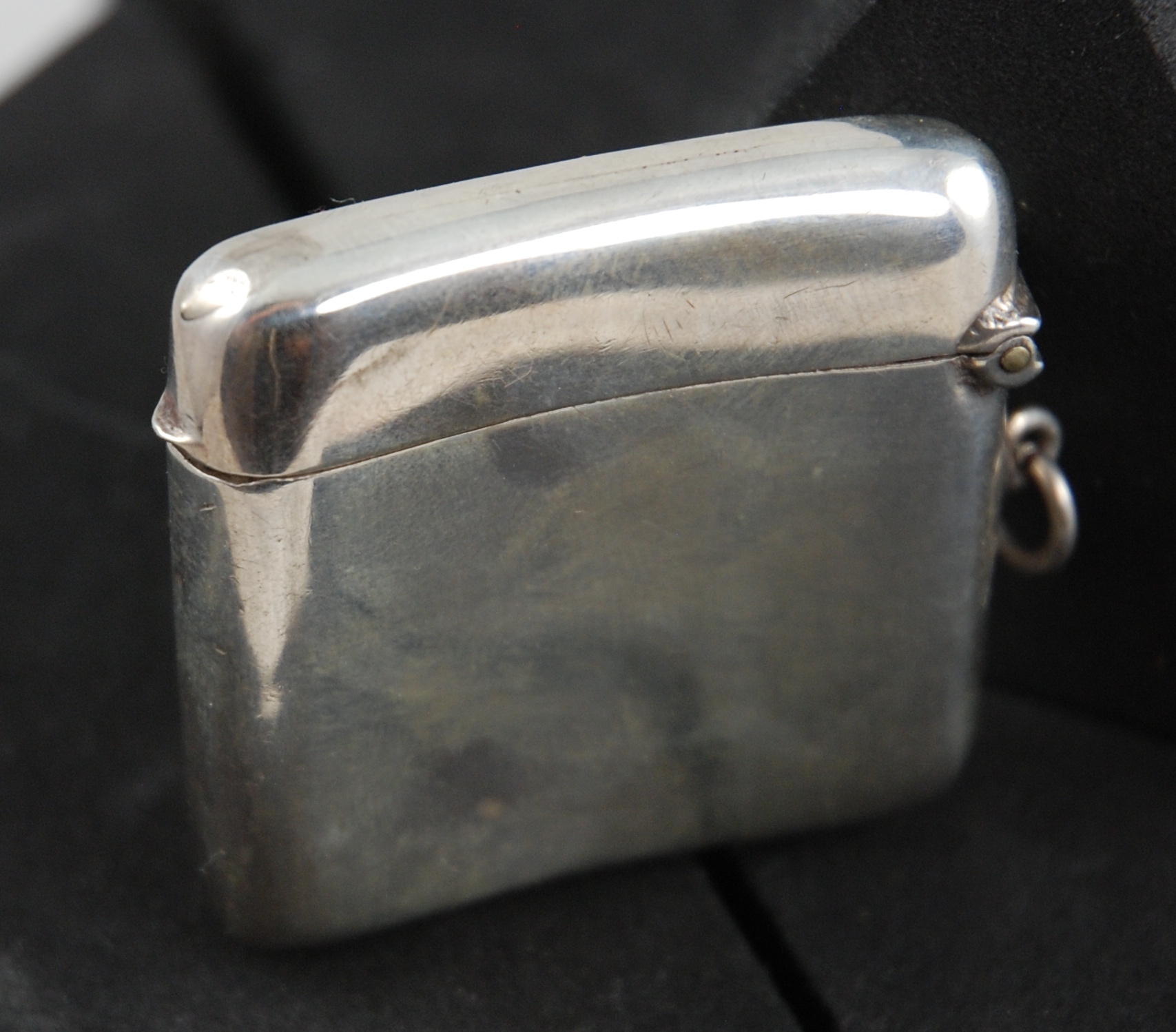 S 390 Sterling Silver Vesta Case Chester 1910